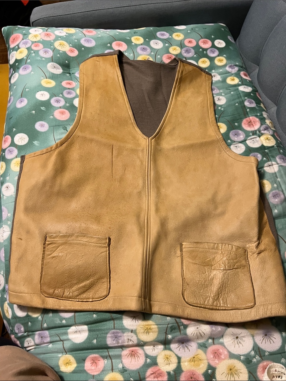 Classic Tan Leather Vest with Front Pockets